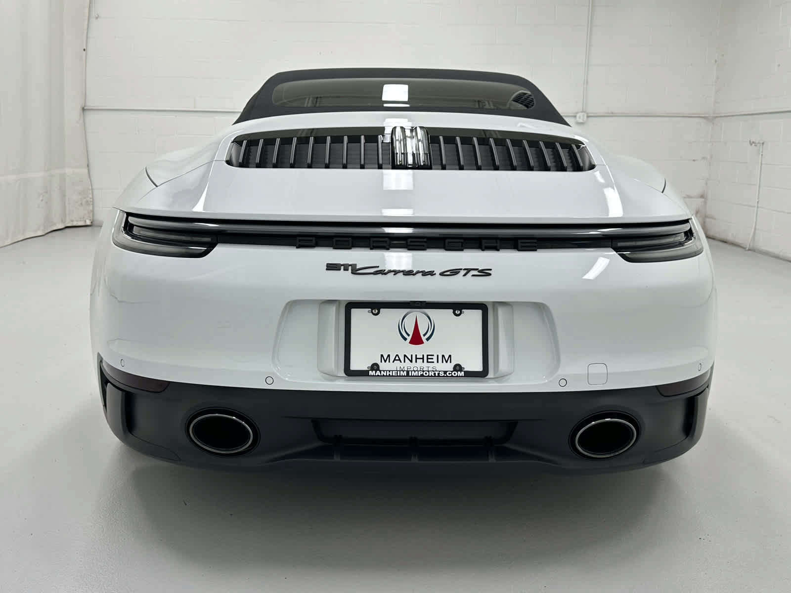 Used 2022 Porsche 911 Carrera GTS w/ Premium Package RWD image 14