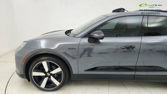 Used 2025 Porsche Macan Electric RWD image 4