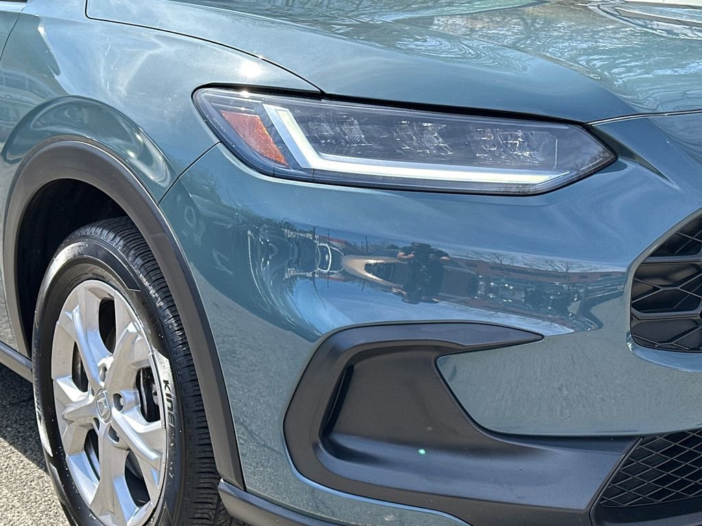 Used 2025 Honda HR-V LX image 8