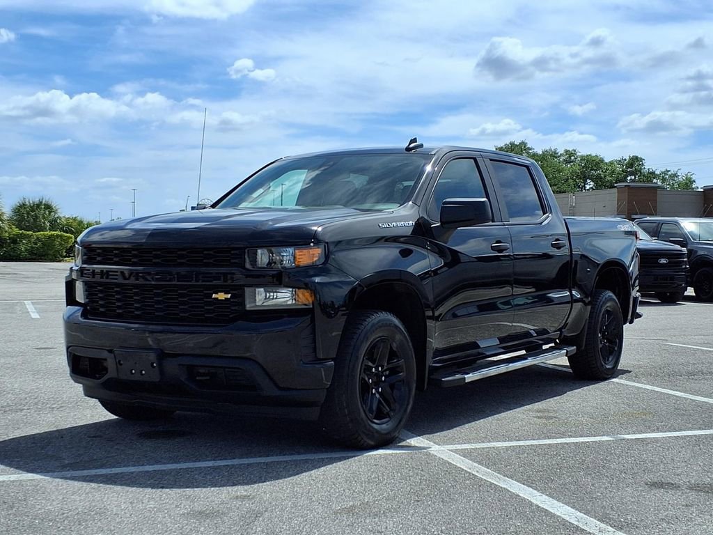 Used 2022 Chevrolet Silverado 1500 Custom w/ Safety Confidence Package AWD/4WD image 3