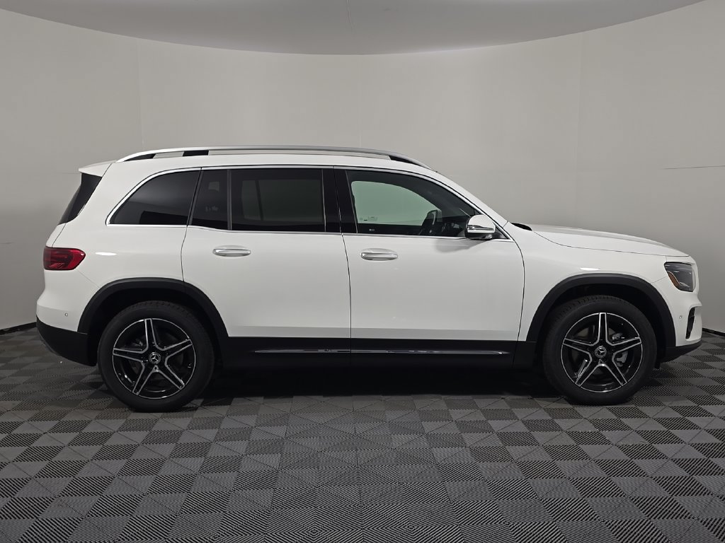 New 2026 Mercedes-Benz GLB 250 4MATIC image 8