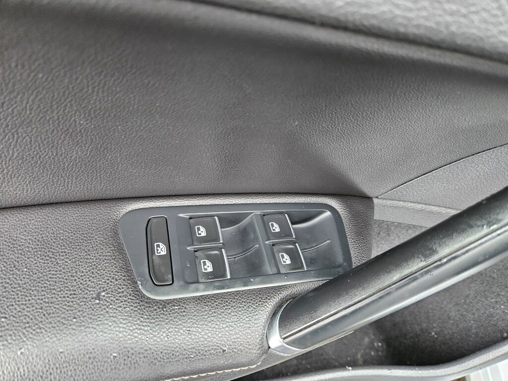 Used 2017 Volkswagen Golf Alltrack SE image 21