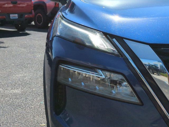 Used 2023 Nissan Rogue SV AWD/4WD image 11
