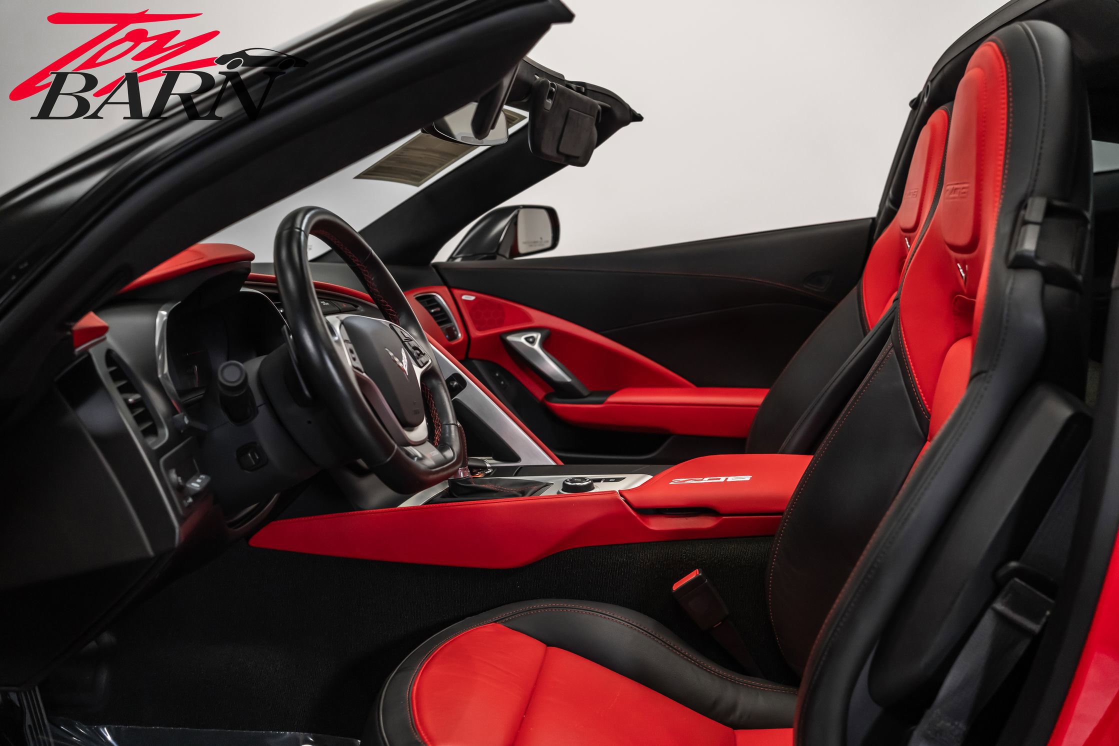 Used 2016 Chevrolet Corvette Z06 w/ 3LZ Preferred Equipment Group image 35