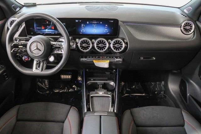 New 2025 Mercedes-Benz GLA 35 AMG 4MATIC image 12