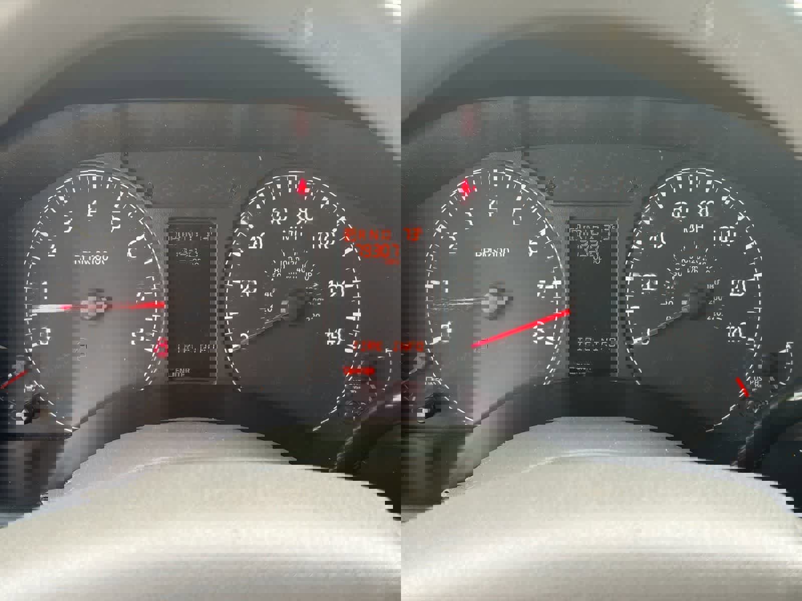 Certified 2018 Nissan NV 3500 S image 23