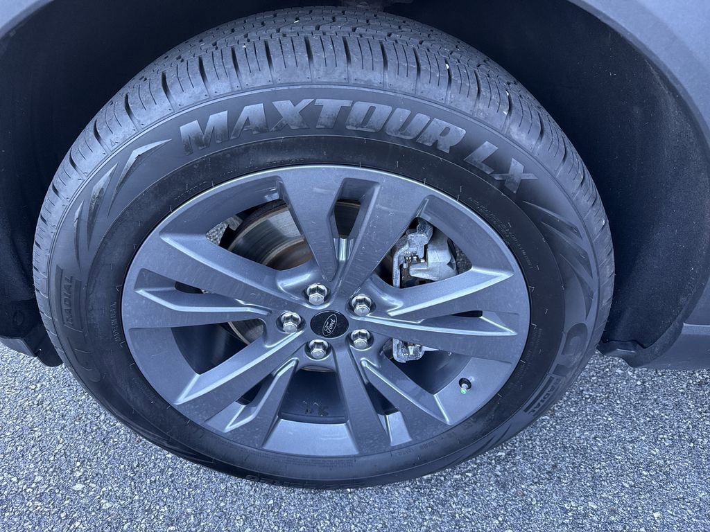 Used 2023 Ford Explorer XLT w/ Equipment Group 202A image 11