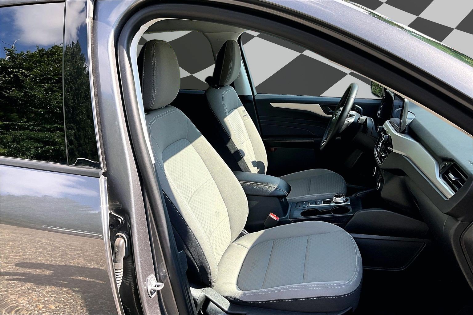 Certified 2022 Ford Escape SE w/ SE Sport Appearance Package AWD/4WD image 7