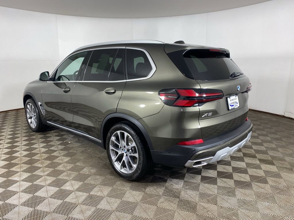 Used 2026 BMW X5 xDrive40i w/ Climate Comfort Package image 26