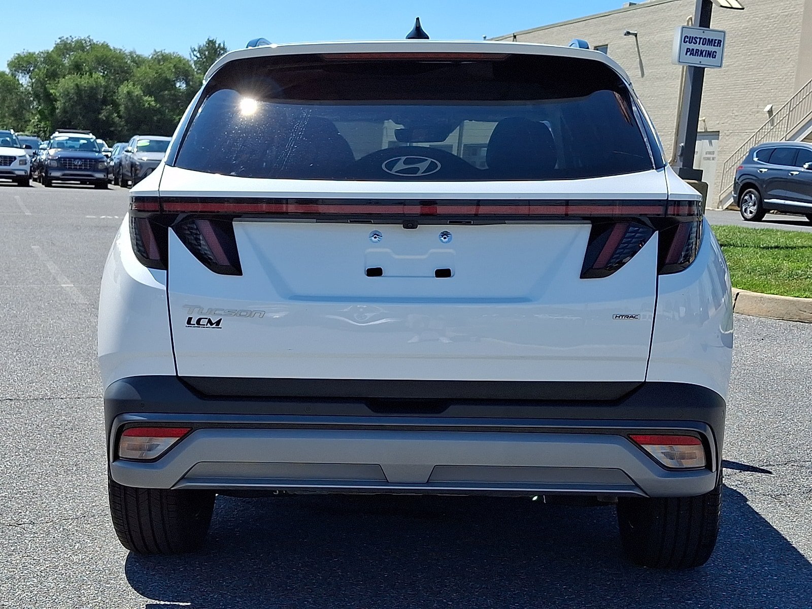 Used 2025 Hyundai Tucson Limited AWD/4WD image 6