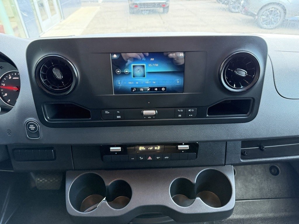 Used 2023 Mercedes-Benz Sprinter 144 Cargo image 21