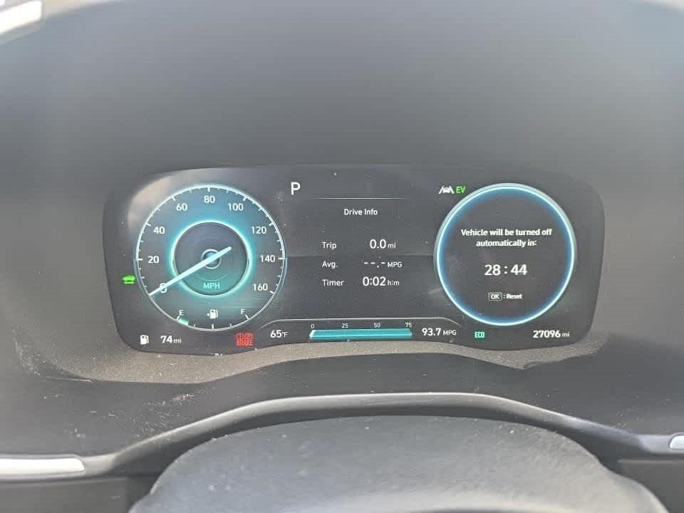 Used 2023 Hyundai Santa Fe Limited AWD/4WD image 5