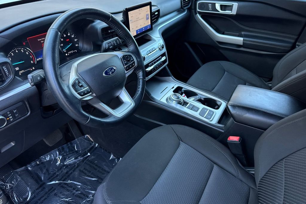 Certified 2022 Ford Explorer XLT image 10