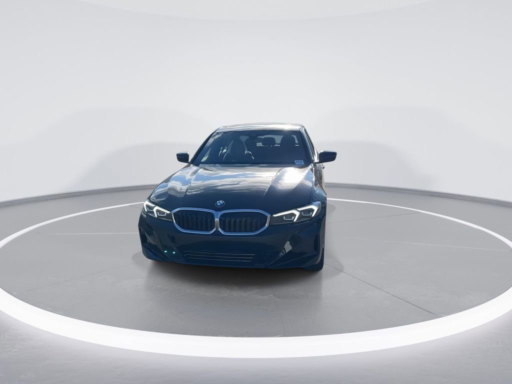 Used 2025 BMW 330i xDrive Sedan w/ Convenience Package image 3