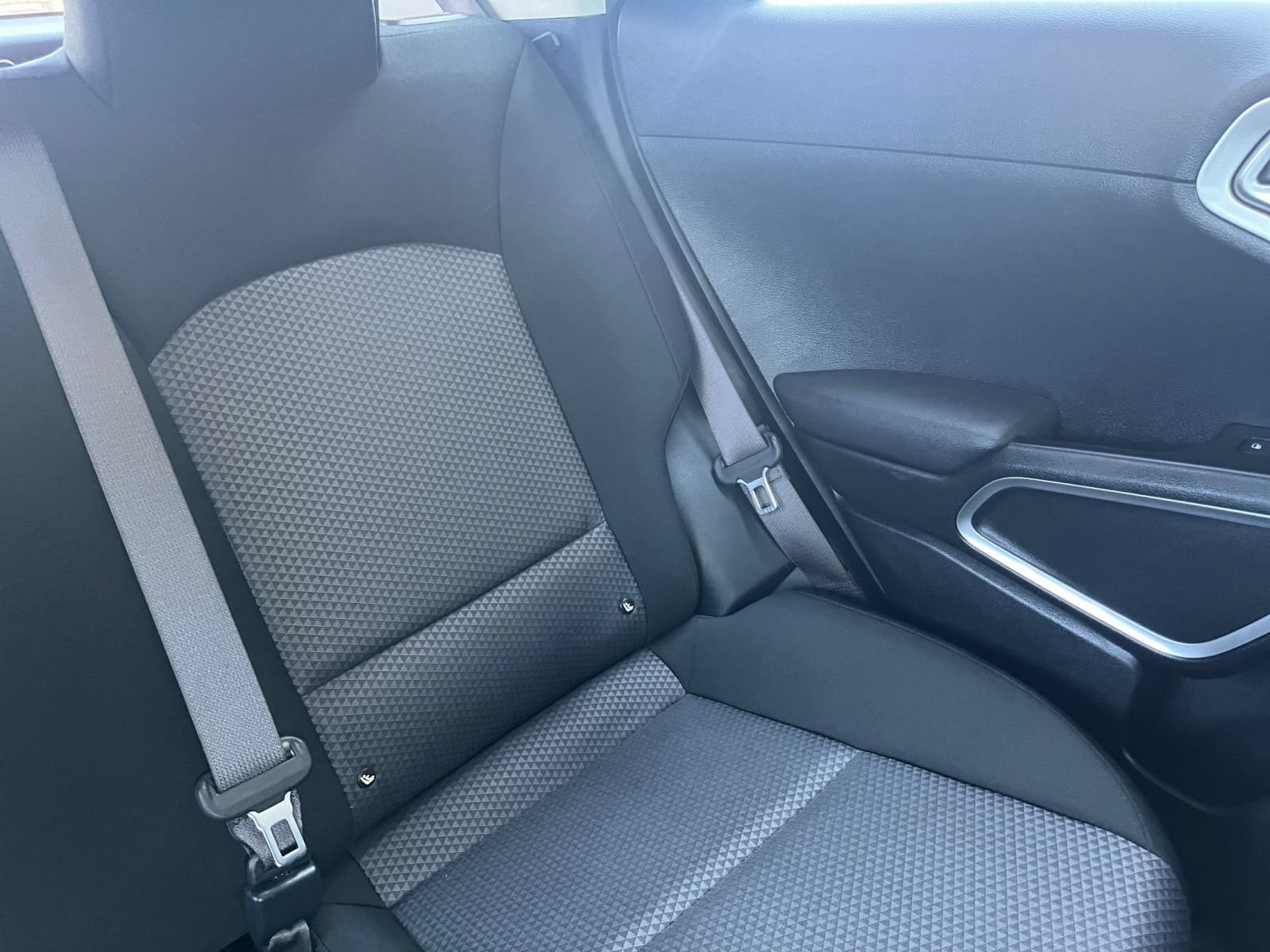 Used 2025 Kia Soul LX w/ LX Technology Package FWD image 37