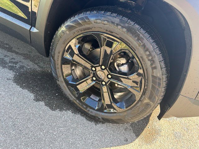 New 2027 Chevrolet Equinox LT w/ Midnight Edition AWD/4WD image 4