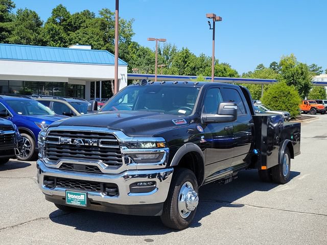 New 2026 RAM 3500 Tradesman AWD/4WD image 3