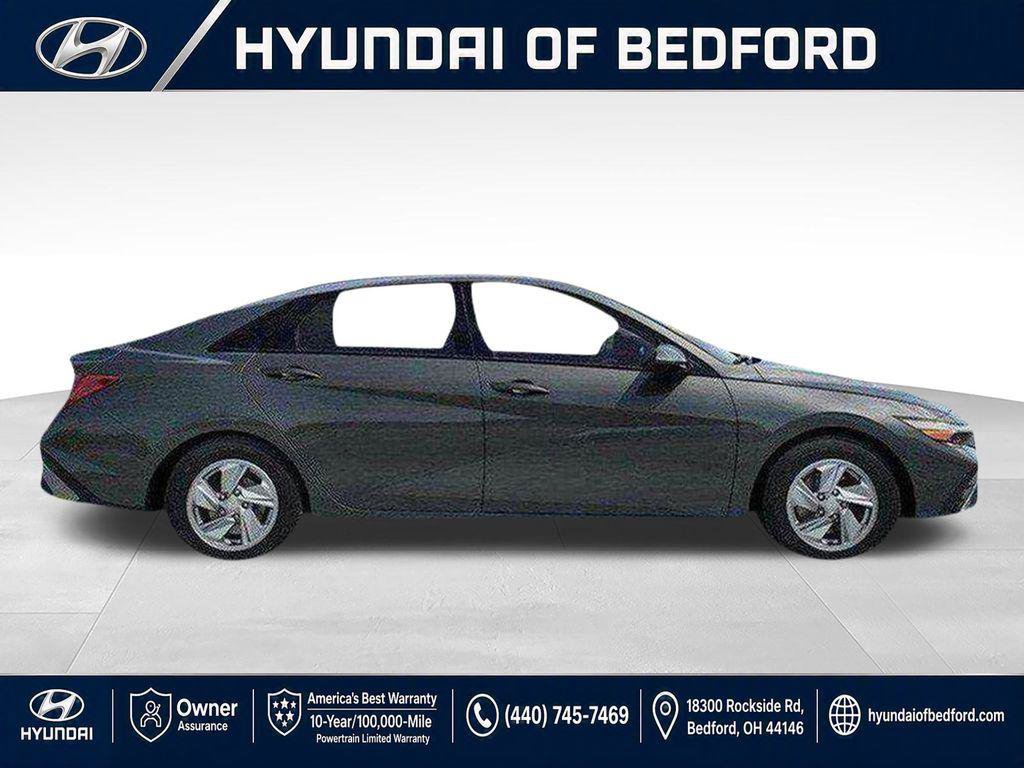 New 2026 Hyundai Elantra SE FWD image 39
