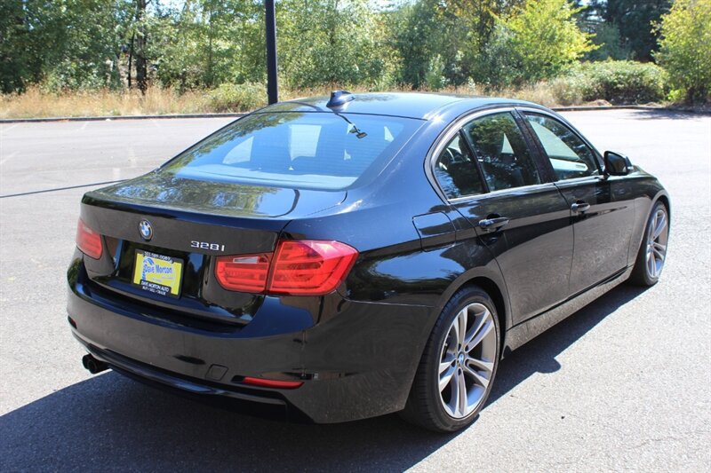 Used 2013 BMW 328i Sedan RWD image 4