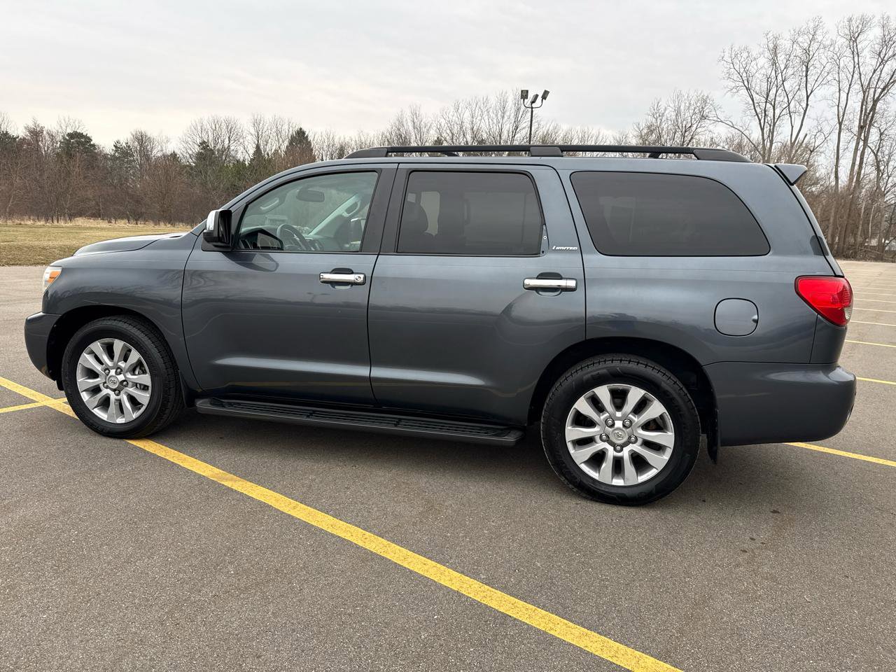 Used 2008 Toyota Sequoia Limited image 8