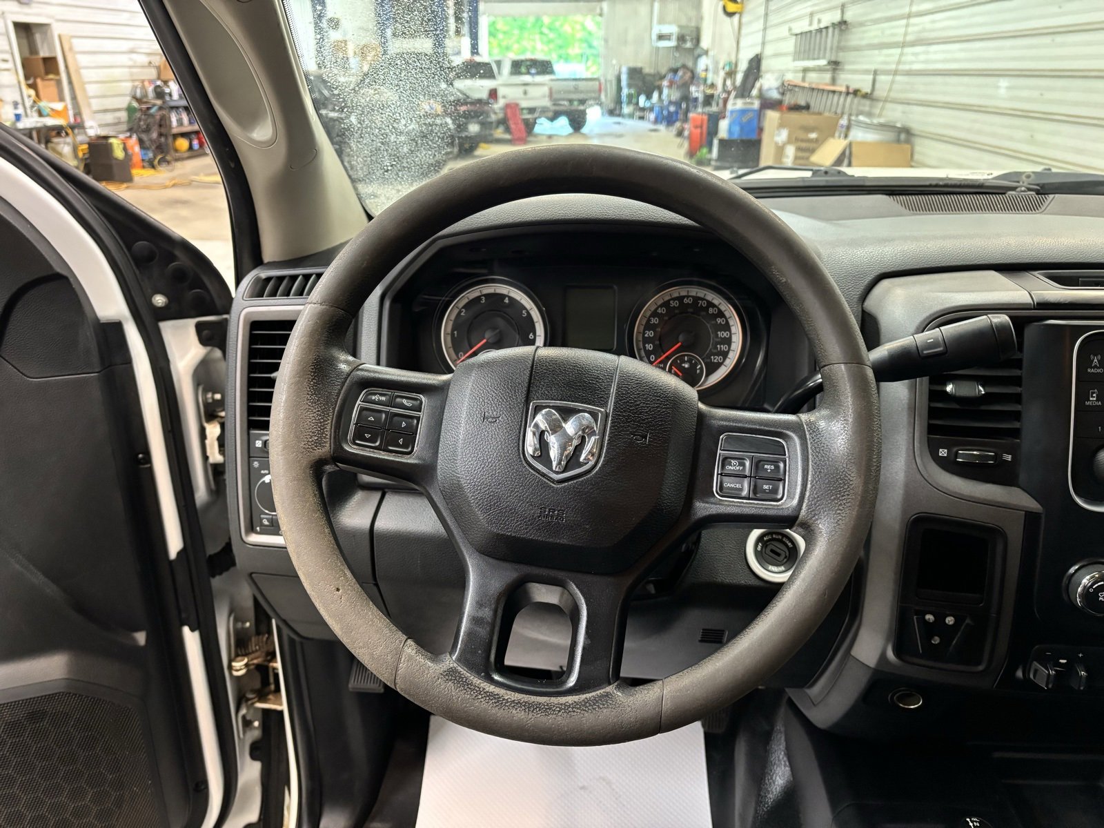 Used 2018 RAM 3500 Tradesman w/ Snow Chief Group image 13