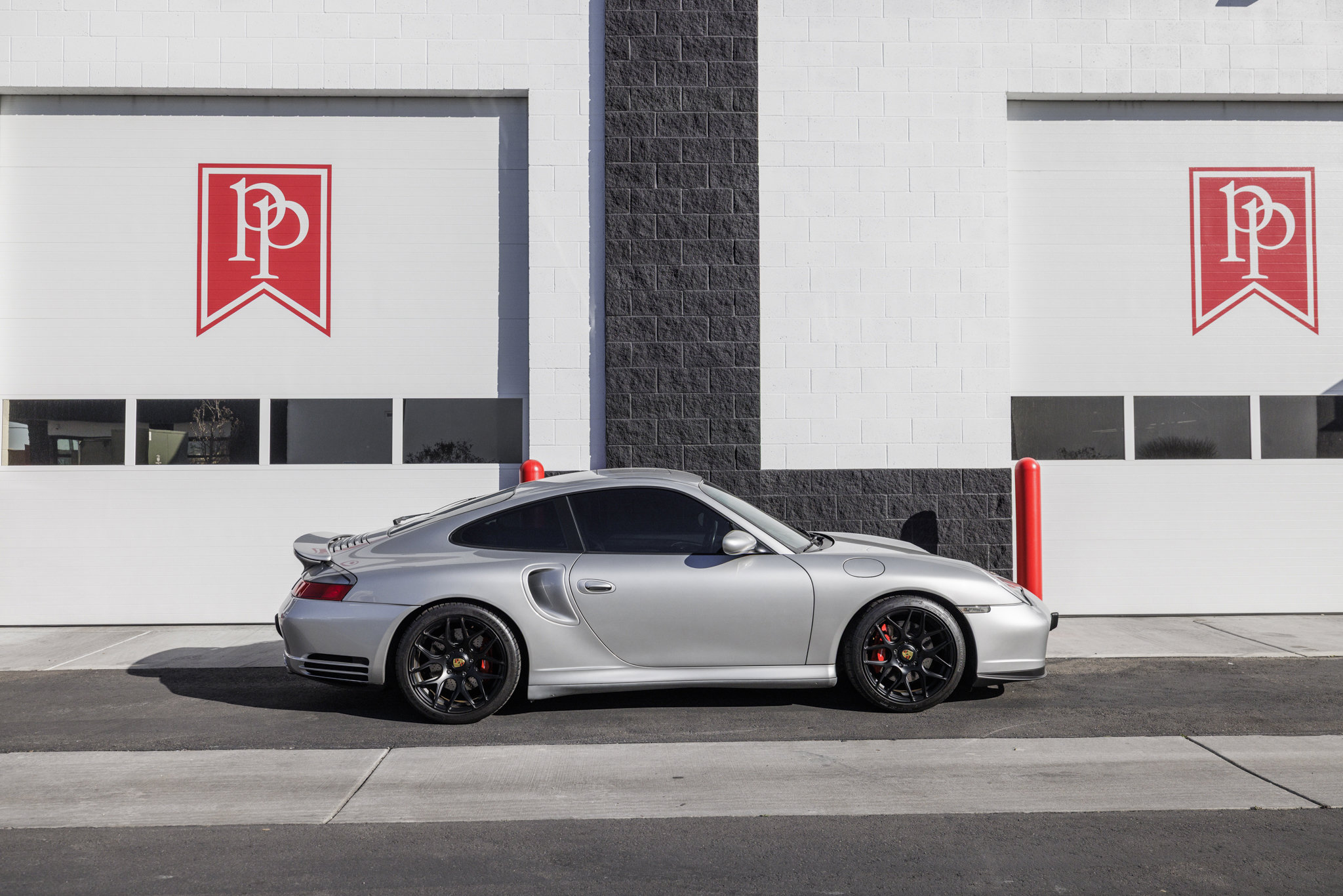 Used 2001 Porsche 911 Turbo image 42