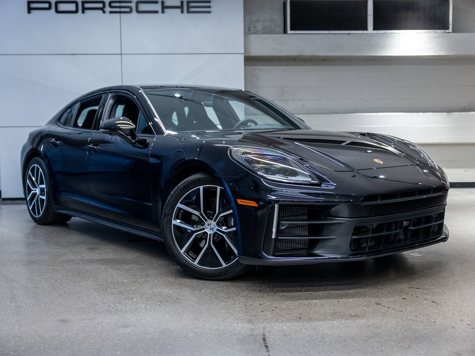 Certified 2025 Porsche Panamera RWD image 13