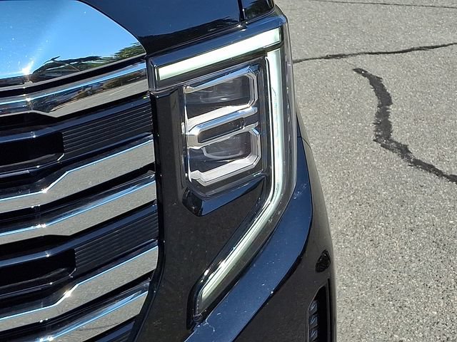 Used 2026 GMC Sierra 1500 SLT w/ SLT Premium Package AWD/4WD image 9