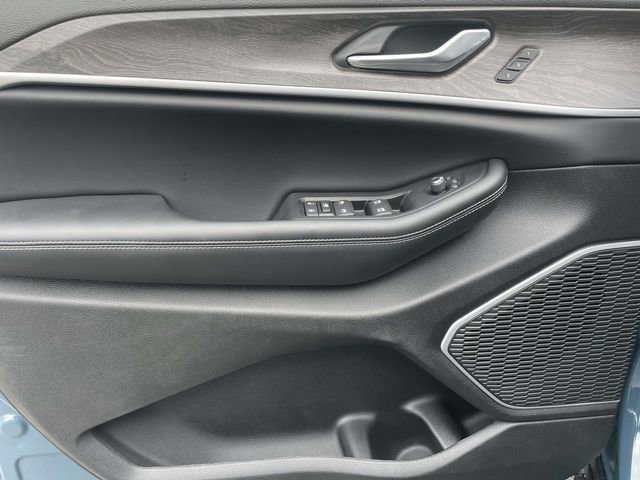New 2026 Jeep Grand Cherokee L Limited AWD/4WD image 18