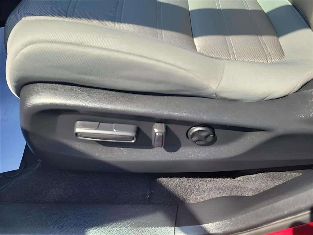 Used 2021 Honda CR-V EX image 16