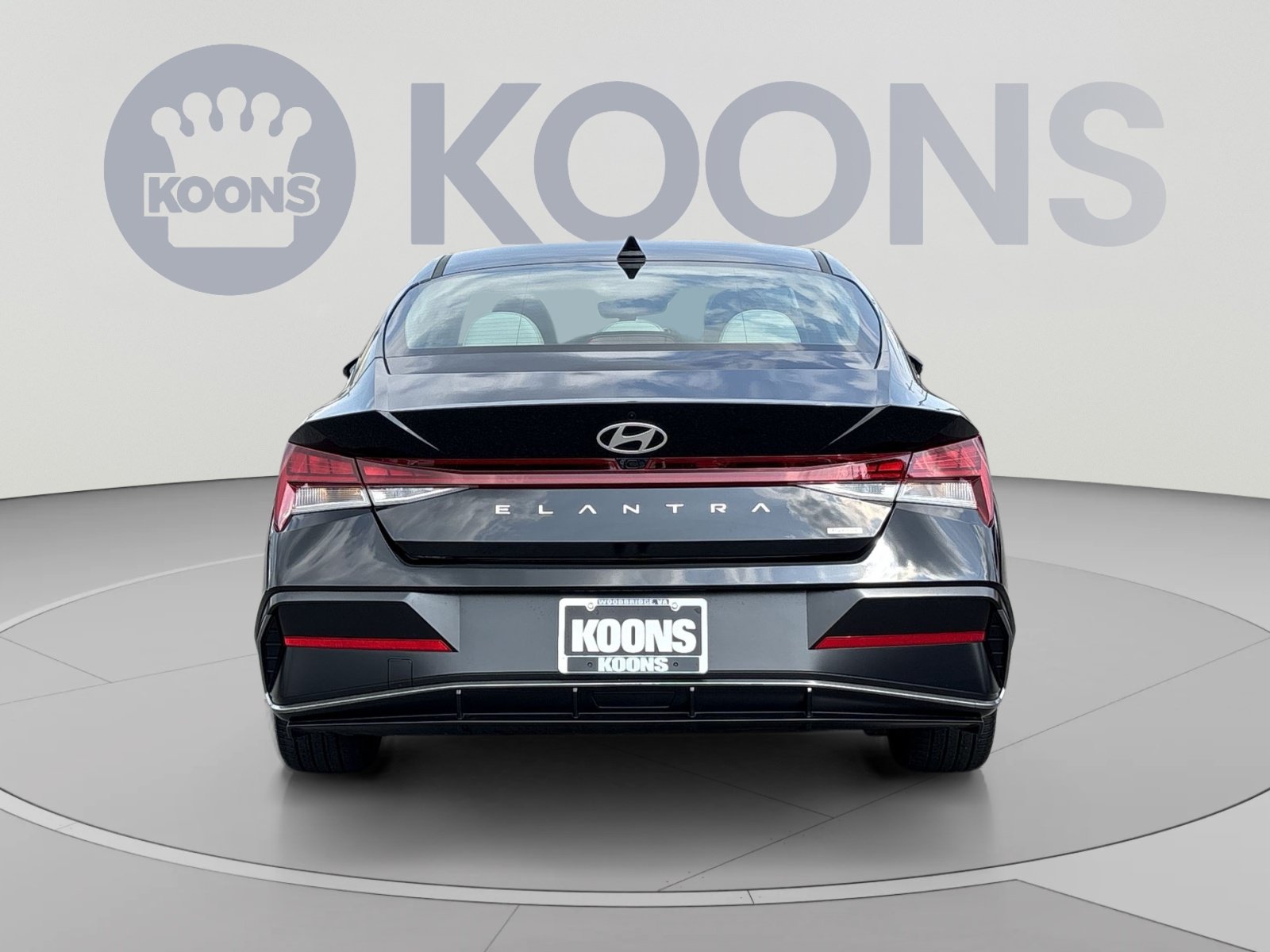 Used 2025 Hyundai Elantra Limited FWD image 5
