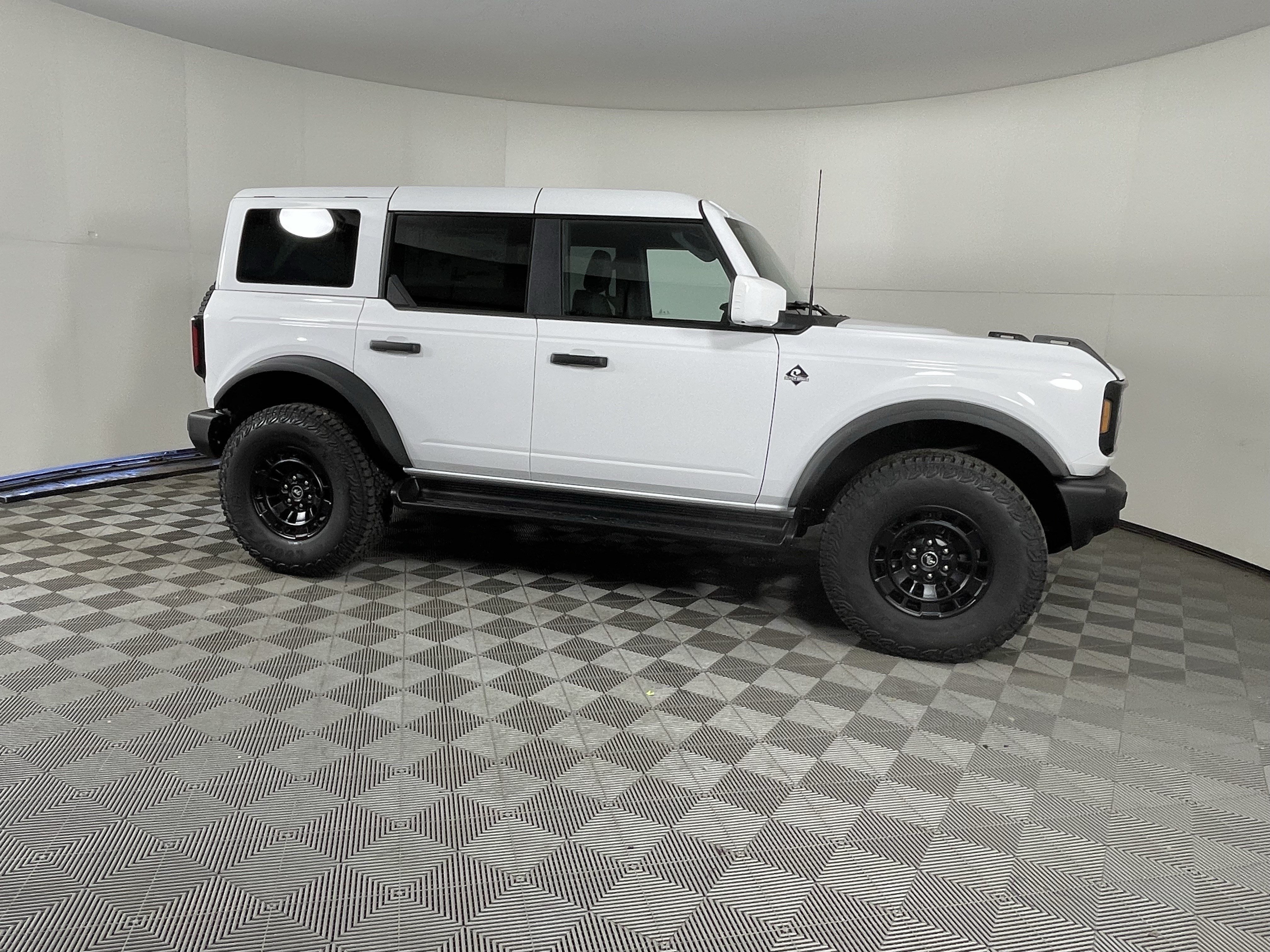 New 2026 Ford Bronco Outer Banks w/ Sasquatch Package AWD/4WD image 6