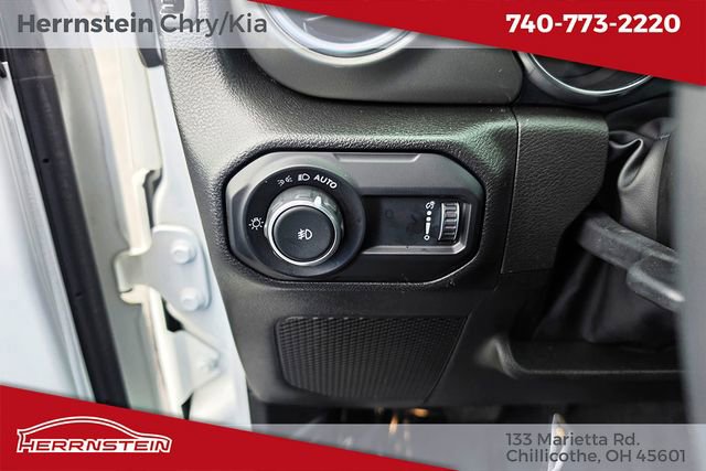 Used 2023 Jeep Wrangler Unlimited Sahara AWD/4WD image 16