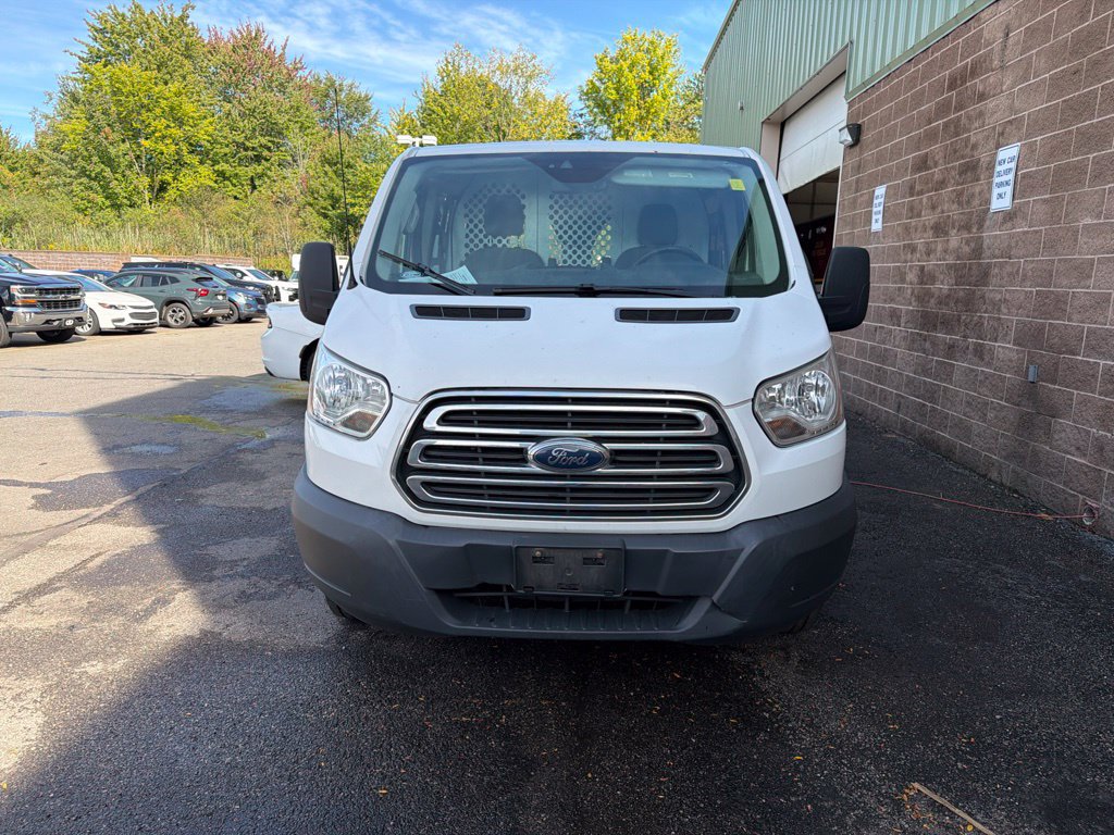 Used 2016 Ford Transit 250 130 Low Roof w/ Exterior Upgrade Package RWD image 4