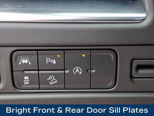 Used 2023 GMC Yukon AT4 image 18