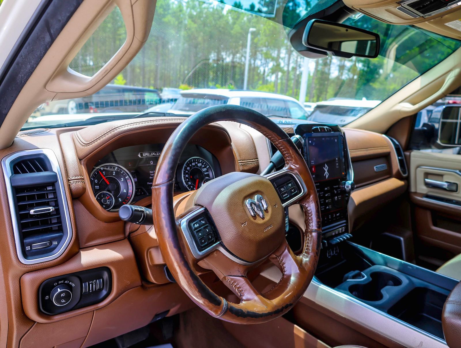 Used 2019 RAM 3500 Laramie AWD/4WD image 16