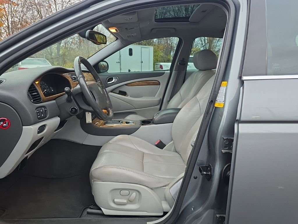 Used 2003 Jaguar S-TYPE 4.2 image 15