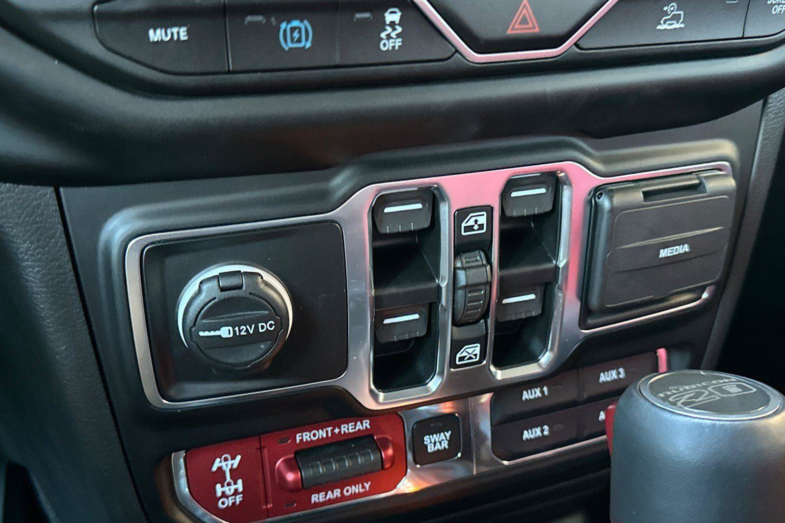 Used 2023 Jeep Wrangler Unlimited Rubicon 4xe image 25