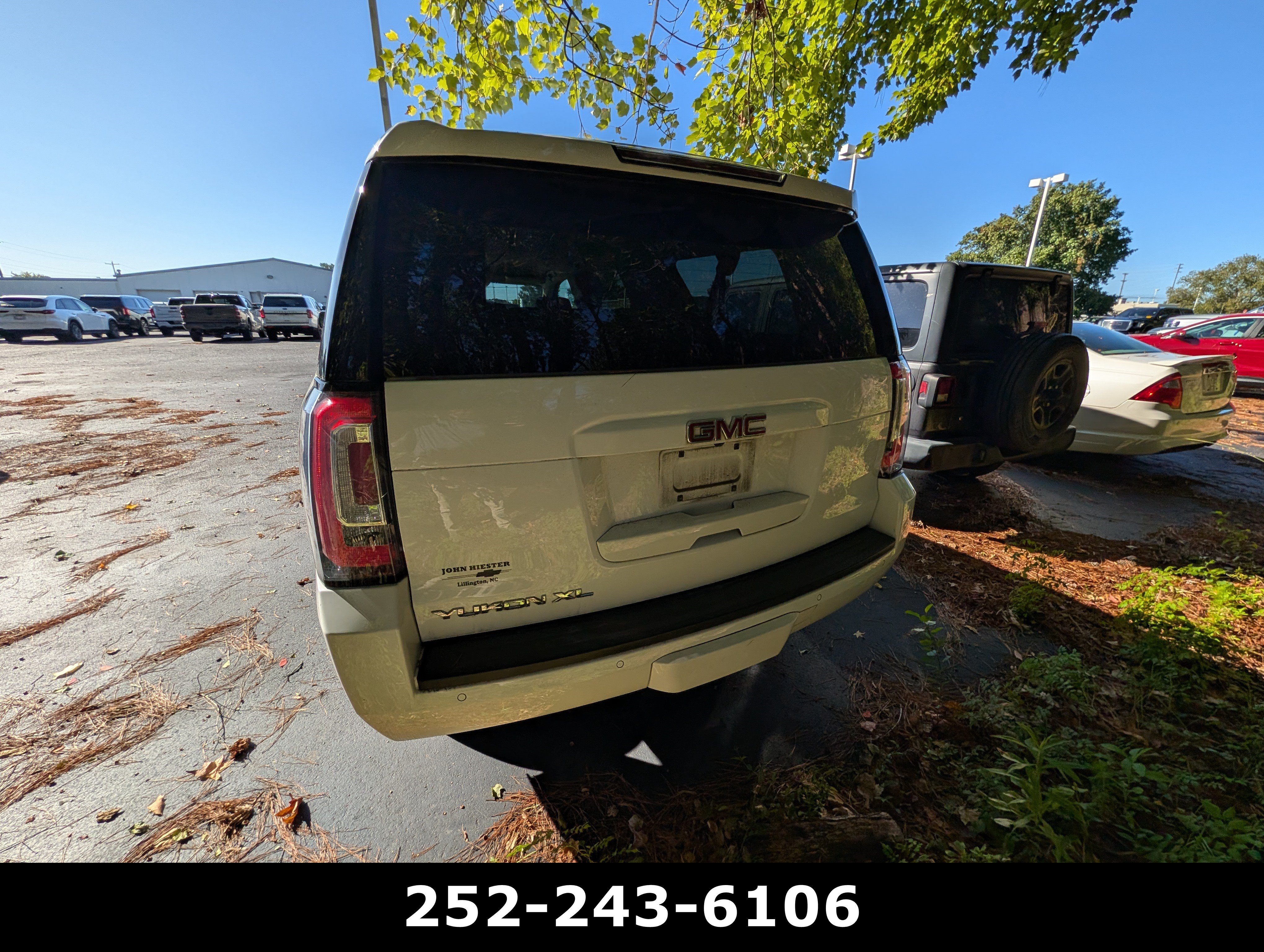 Used 2019 GMC Yukon XL SLT RWD image 3