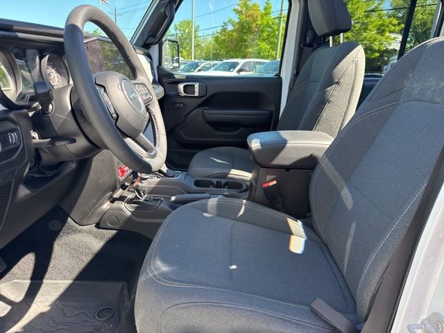 Used 2025 Jeep Wrangler Unlimited Sport AWD/4WD image 24