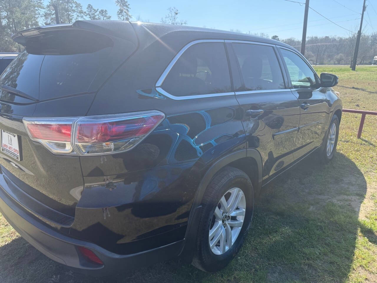 Used 2016 Toyota Highlander LE image 5