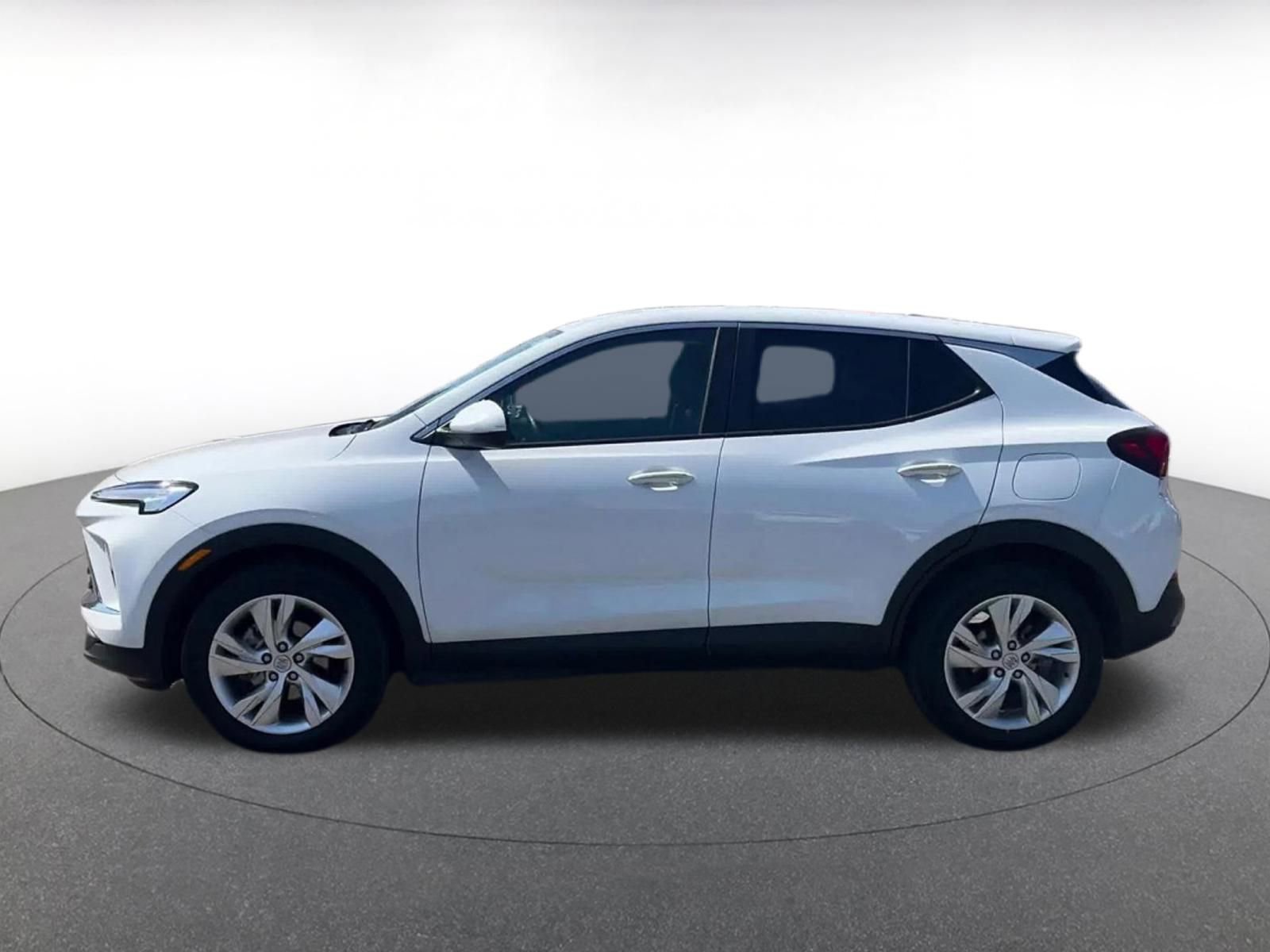 Used 2025 Buick Encore GX Preferred image 9