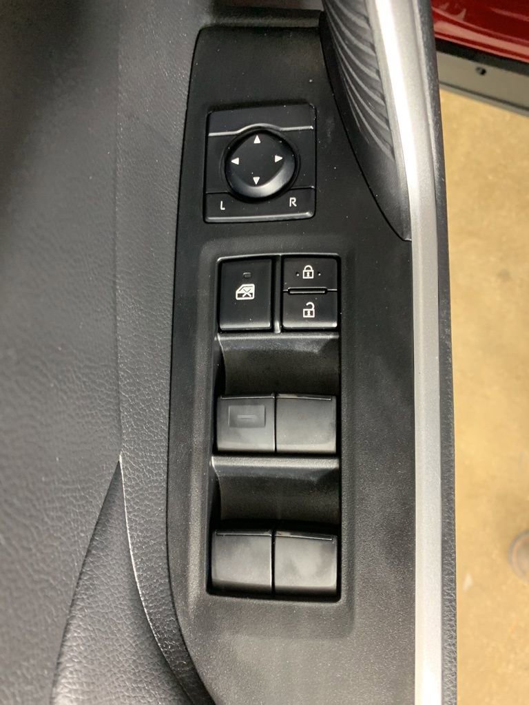 Used 2024 Toyota RAV4 LE image 17