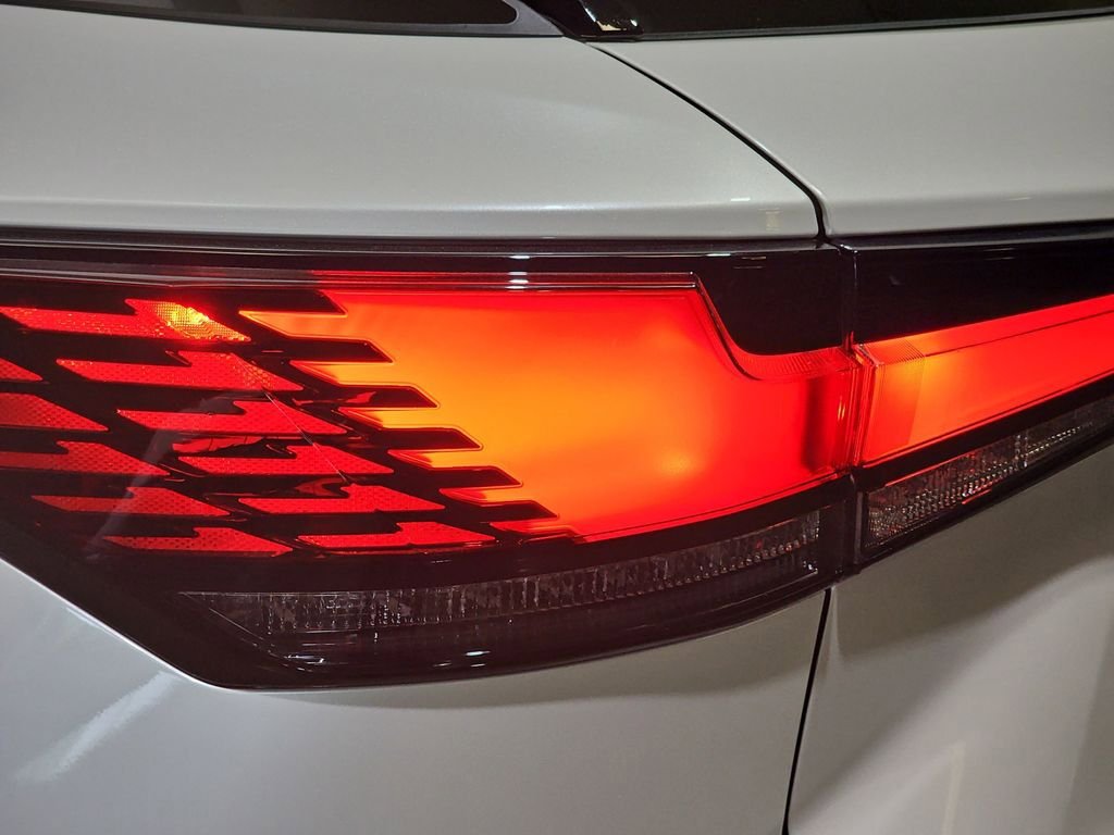 Used 2025 Lexus RX 350 Premium w/ Convenience Package AWD/4WD image 36
