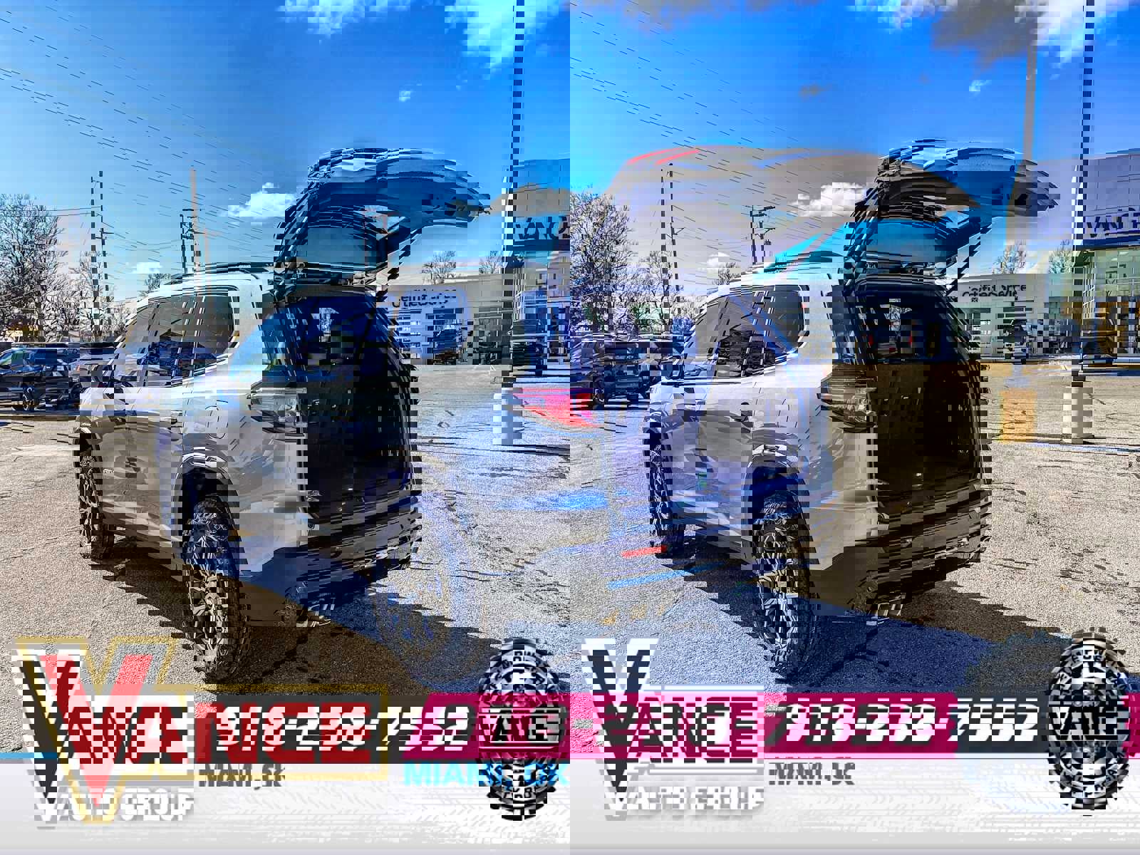 New 2026 GMC Acadia AT4 w/ Luxury Package image 17