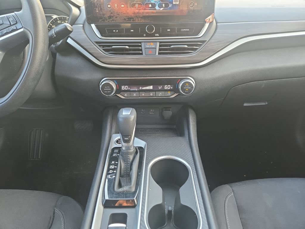 Used 2025 Nissan Altima 2.5 SV w/ SV Special Edition Package AWD/4WD image 12