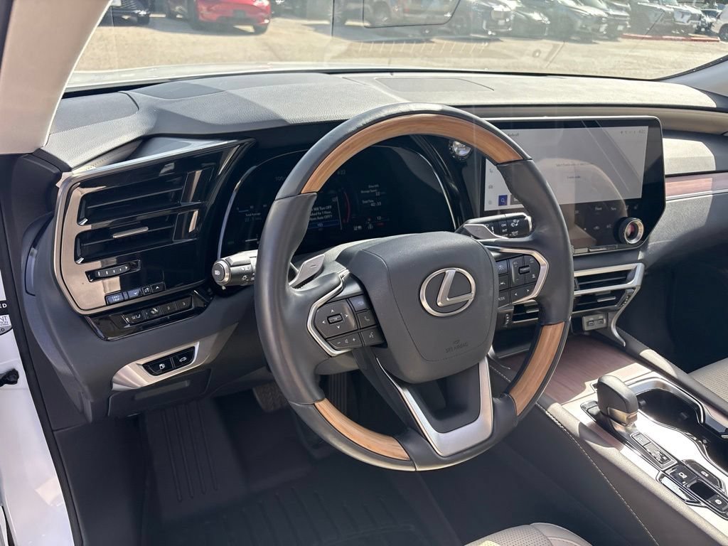 Used 2025 Lexus RX 350 Premium Plus w/ Accessory Package (Z1) FWD image 13