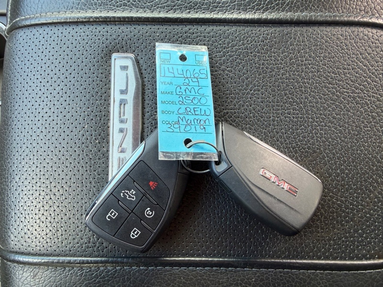 Used 2024 GMC Sierra 3500 Denali w/ Technology Package image 44