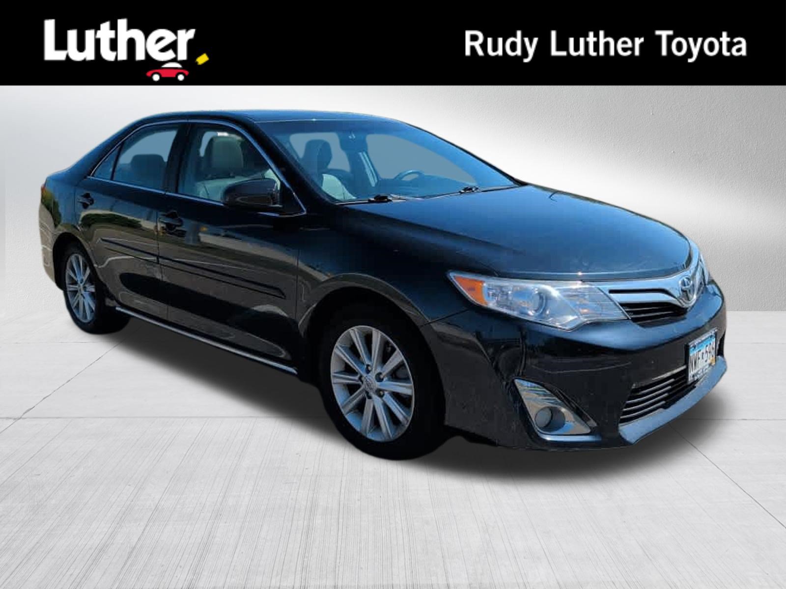 Used 2013 Toyota Camry XLE w/ Leather Pkg FWD video 1
