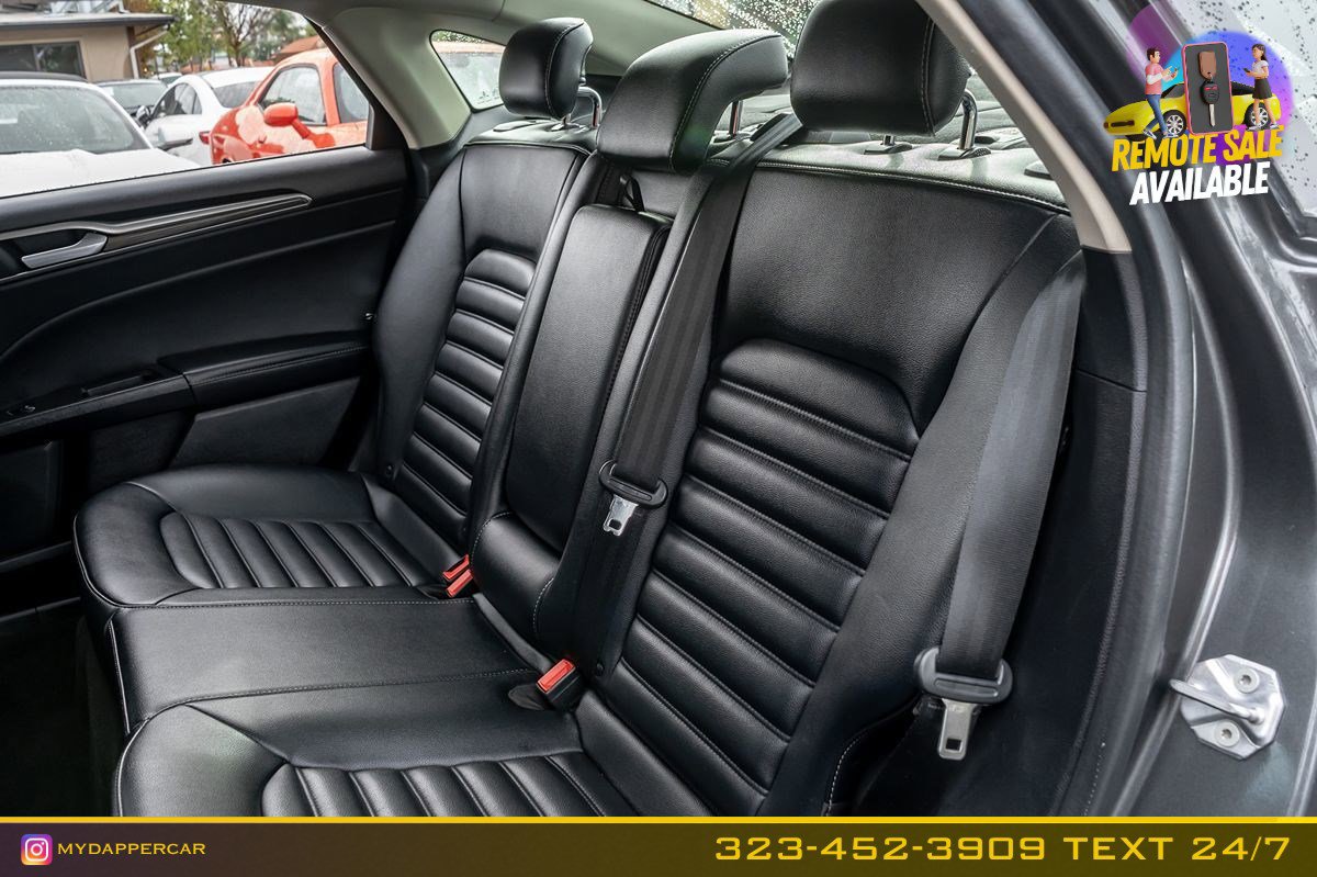Used 2020 Ford Fusion SEL image 16
